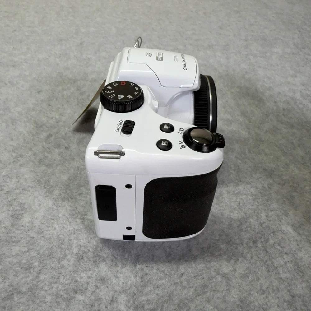 KODAK AZ255 PIXPRO 25x Optical Zoom Digital Camera White FOR PARTS